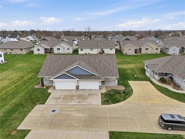 Condo for sale in Linn, Iowa