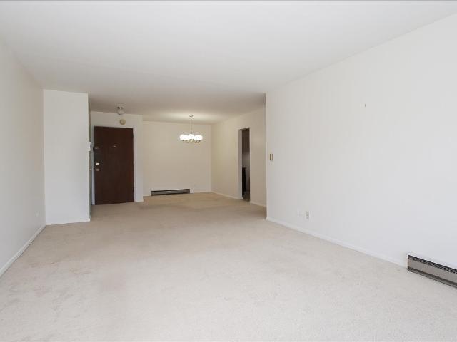 Condo for sale in Mount Prospect, Illinois