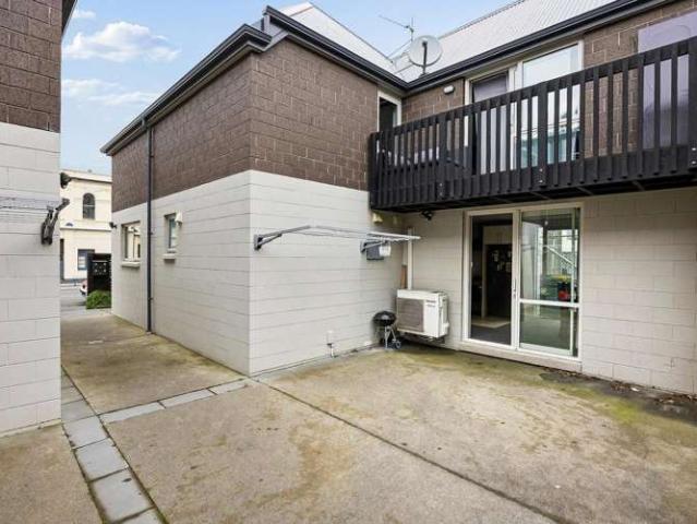 House for sale in Otakou