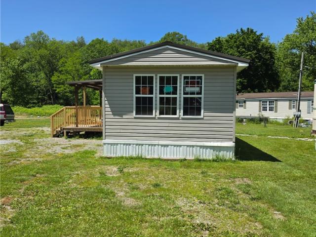 House for sale in Bradenville, Pennsylvania