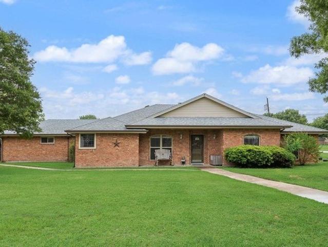 House for sale in Ellis, Texas