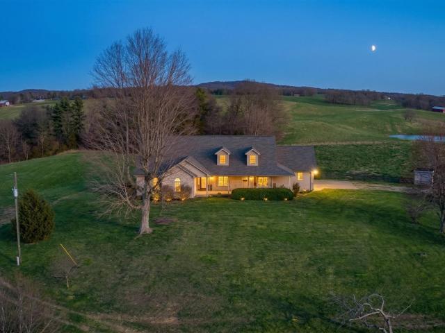 House for sale in Horse Cave, Kentucky