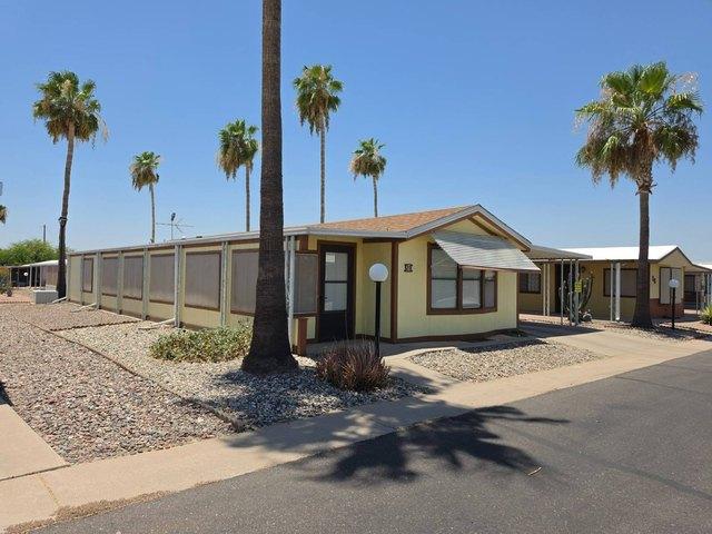 House for sale in Apache Junction, Arizona