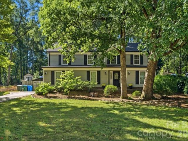 House for sale in Forest Ridge / Wood Hollow, Matthews