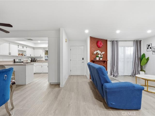 Townhouse for sale in North Hills East Neighborhood Council District, Canoga Park