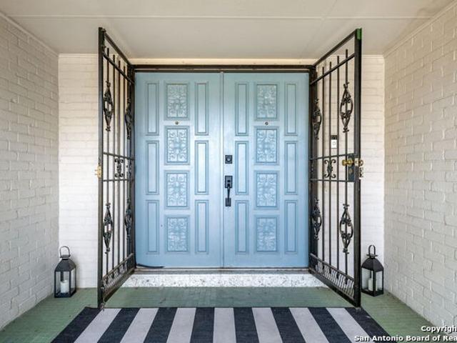 House for sale in Windcrest, Texas