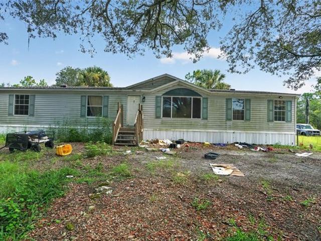 House for sale in Bronson, Florida