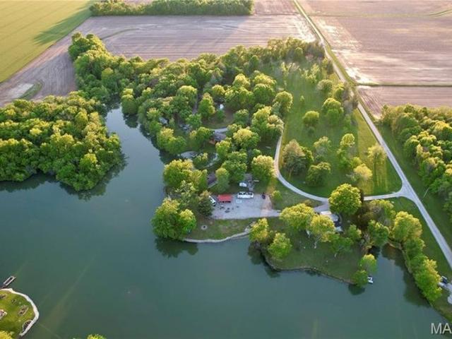 Land for sale in Alma, Illinois