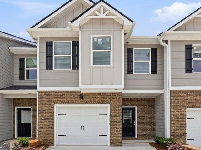 Townhouse for sale in Palmetto, Georgia