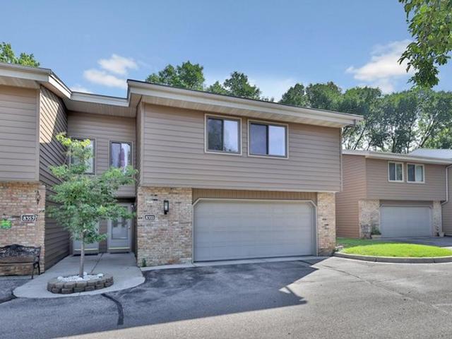 Townhouse for sale in Hennepin, Minnesota
