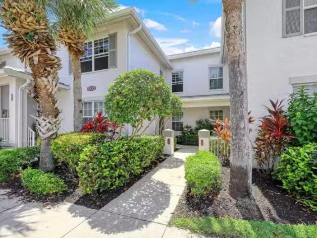Condo for sale in Naples Condo for sale in Naples