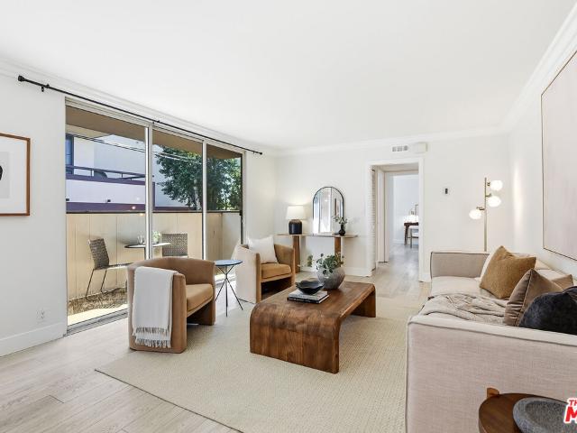 Condo for sale in Canoga Park, California