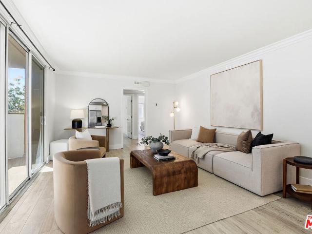 Condo for sale in Canoga Park, California