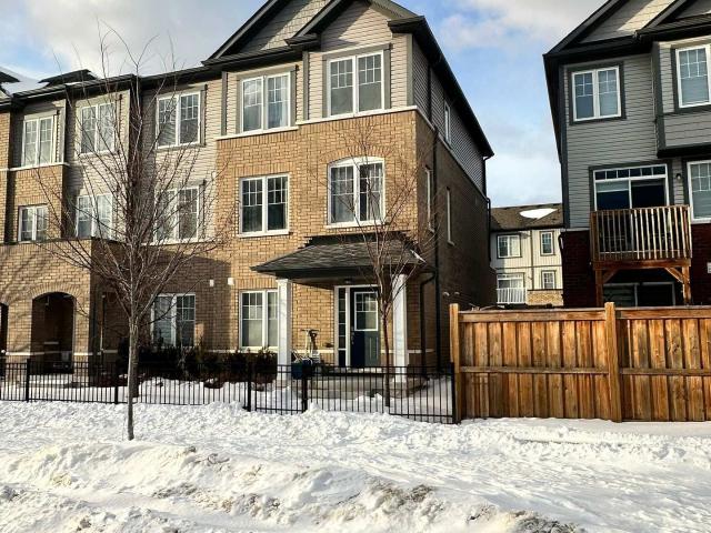 Townhouse for sale in Woburn, Ontario