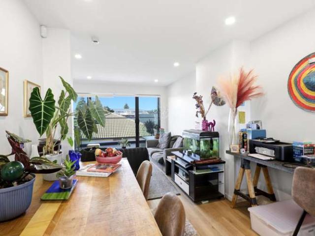 Townhouse for sale in Orewa