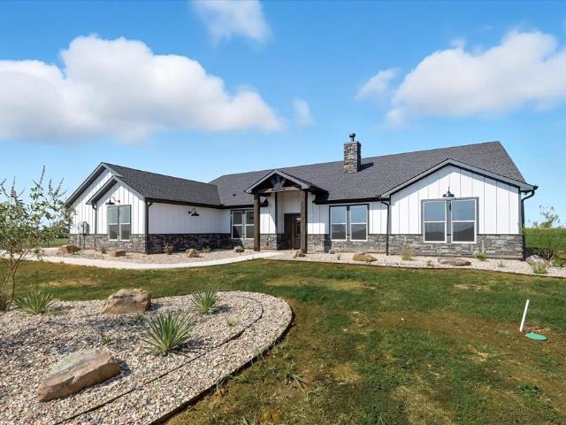 Property for sale in Whitesboro, Texas