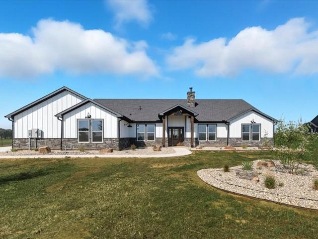 House for sale in Whitesboro, Texas