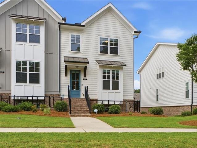 Townhouse for sale in Suwanee, Georgia