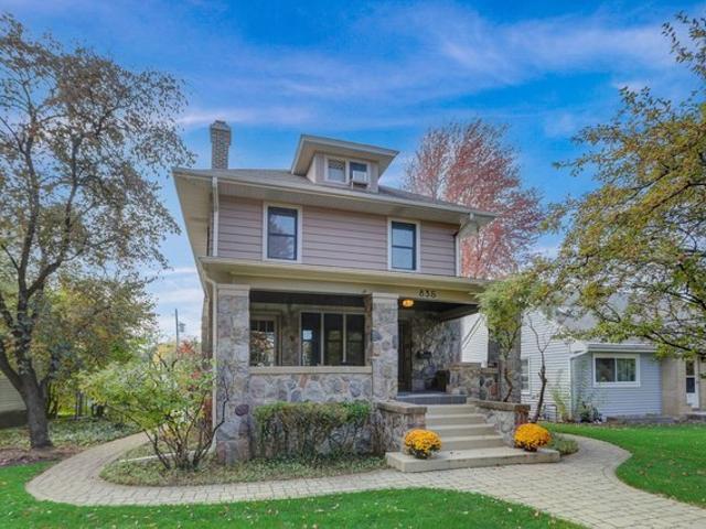House for sale in Naperville, Illinois
