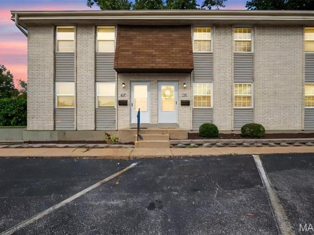 Condo for sale in Ballwin, Missouri