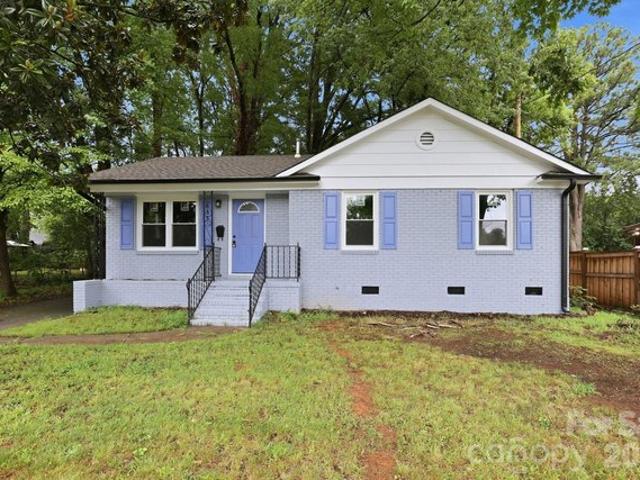 House for sale in Mecklenburg, North Carolina