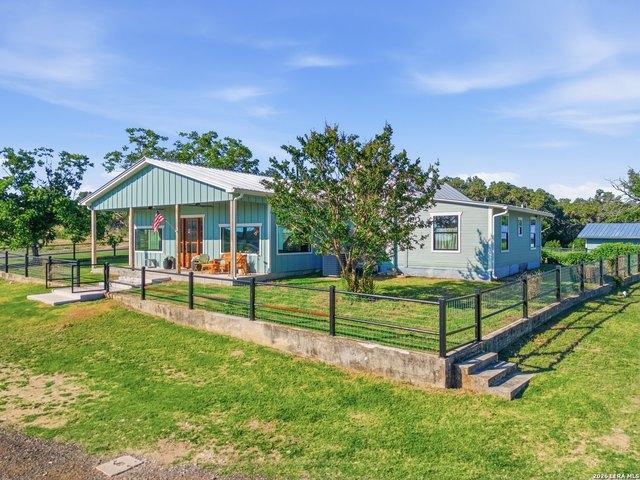 House for sale in Bandera, Texas