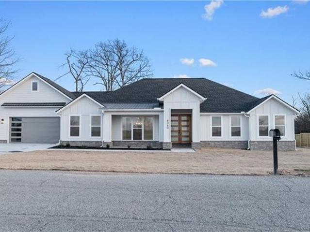 House for sale in Ark