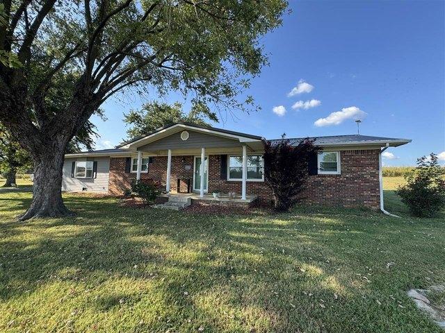 House for sale in Oakland, Kentucky