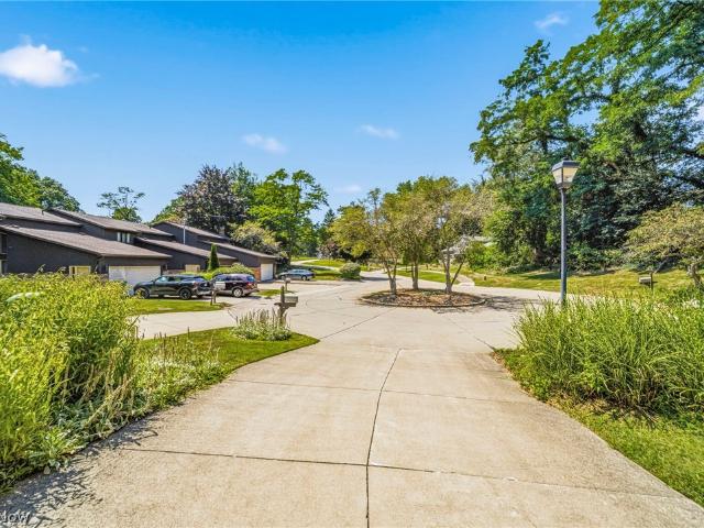 Condo for sale in Mentor, Lake County