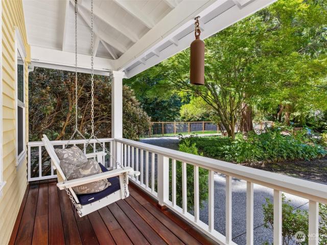 House for sale in Bainbridge Island, Washington