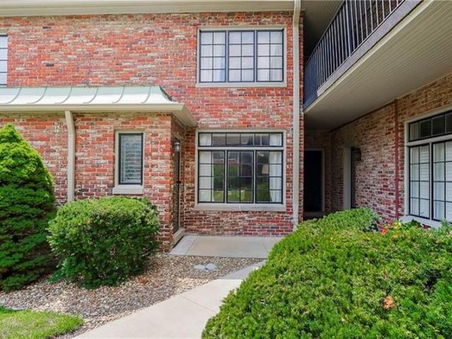 Condo for sale in Kansas