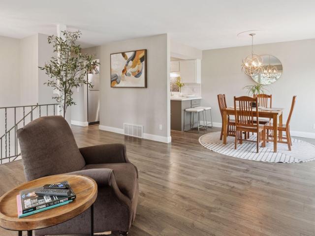 Townhouse for sale in Bloomington Of Minnesota