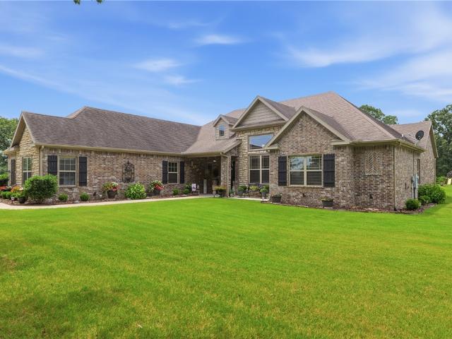 House for sale in Ark