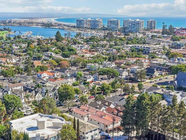 House for sale in Coronado, San Diego County