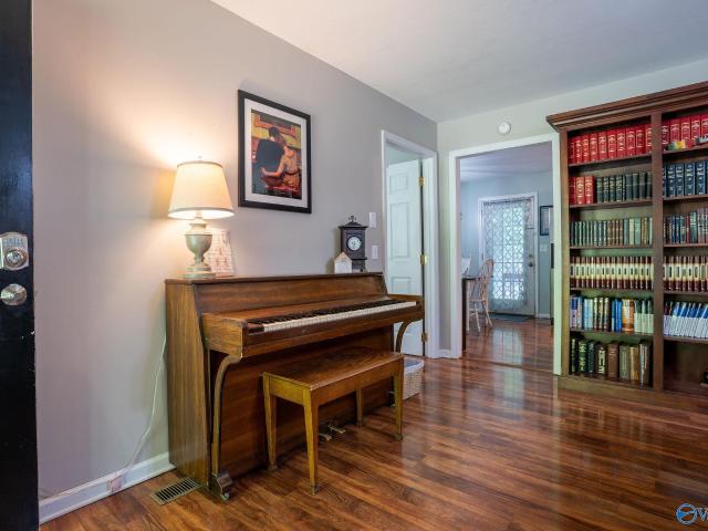 House for sale in Valley Head, Alabama
