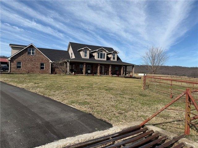 Farm for sale in Ark