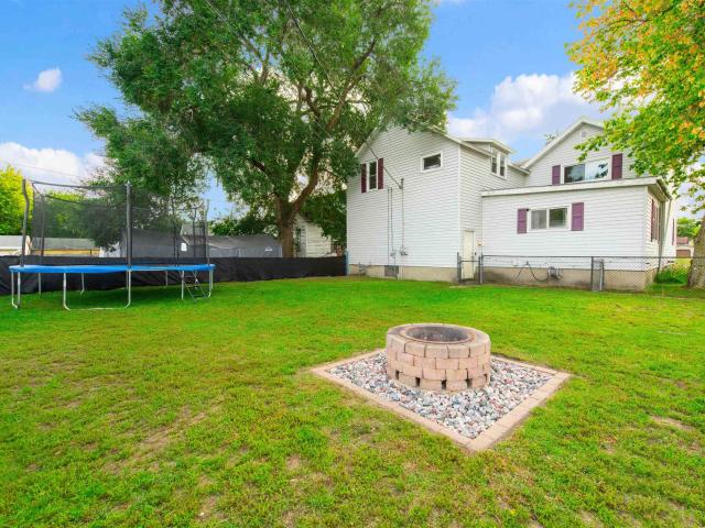 House for sale in Marinette, Marinette County