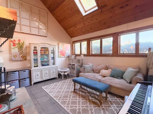 House for sale in Mchenry, Illinois