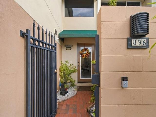 Townhouse for sale in Clearwater, Pinellas County