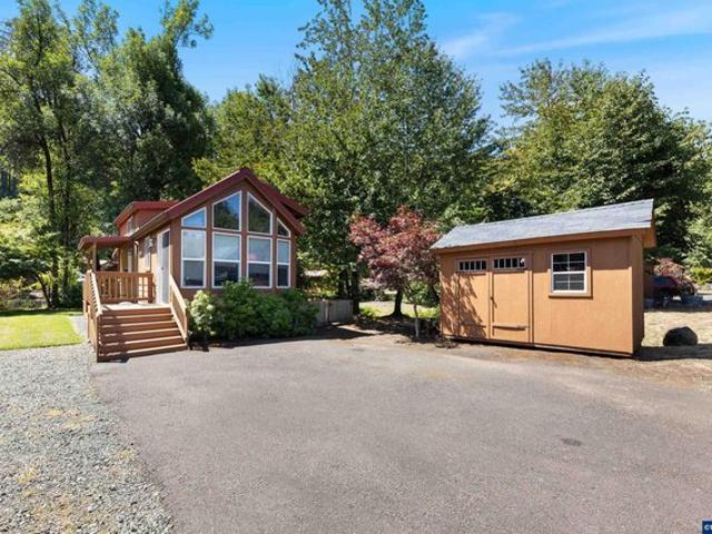 House for sale in Oregonia