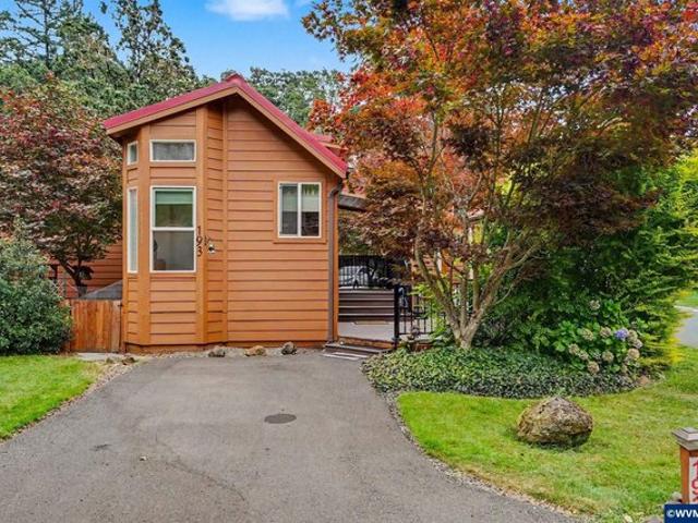 House for sale in Oregonia