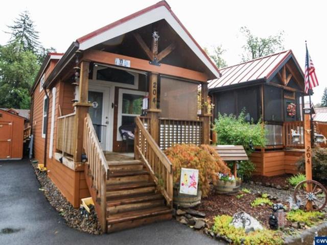 House for sale in Oregonia