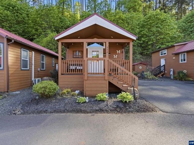 House for sale in Oregonia