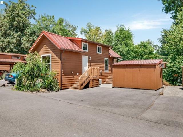 House for sale in Oregonia
