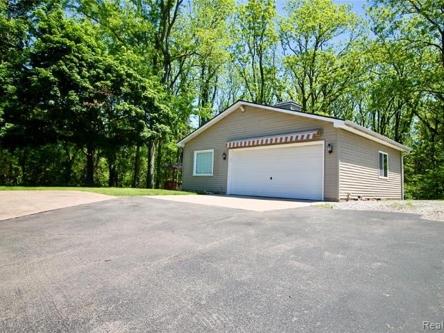 House for sale in Hartland, Michigan