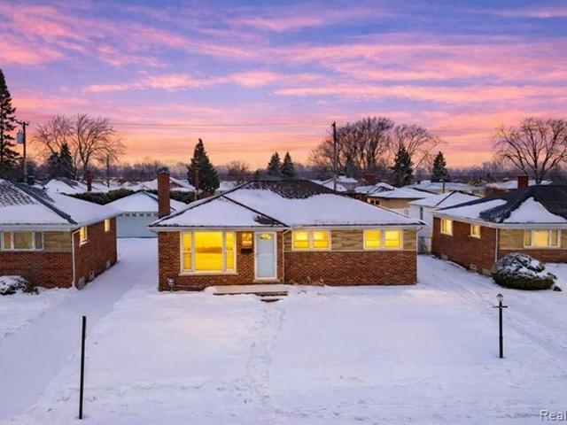House for sale in Center Line, Michigan