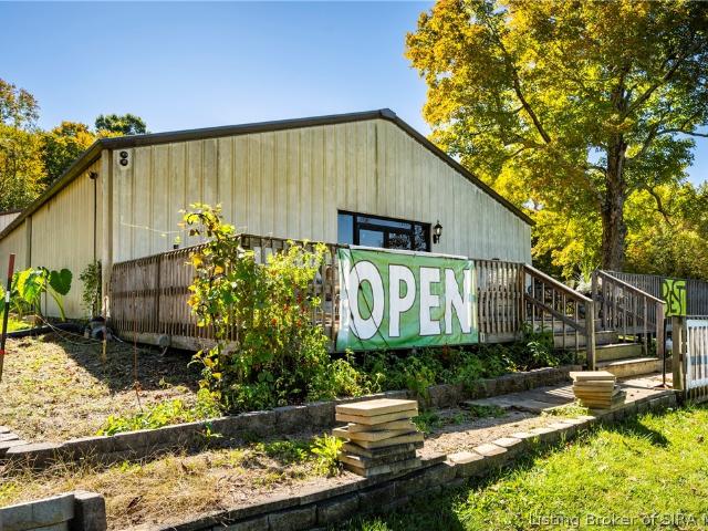 Farm for sale in Elizabeth, Indiana