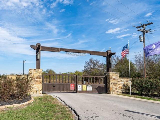 Land for sale in Kemp, Texas