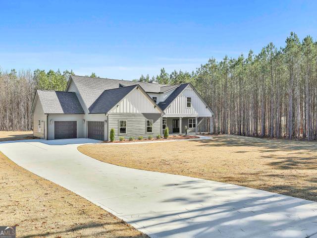 House for sale in Moreland, Georgia