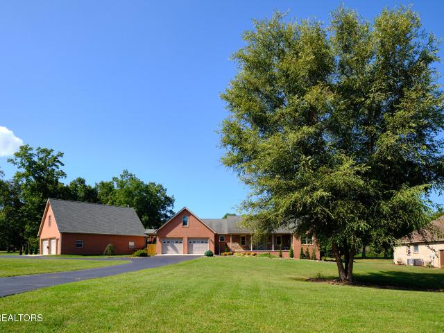 House for sale in Crossville, East Tennessee
